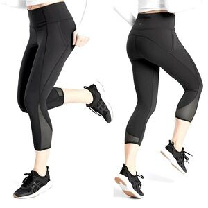 Athleta Lightening Stash Pocket Capri Black Small